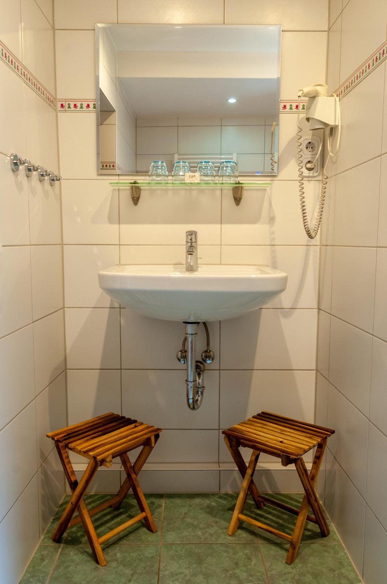 Fachwerkhotel - Ferienhaeuser Vorhof Zur Hoelle Quedlinburg Exteriör bild