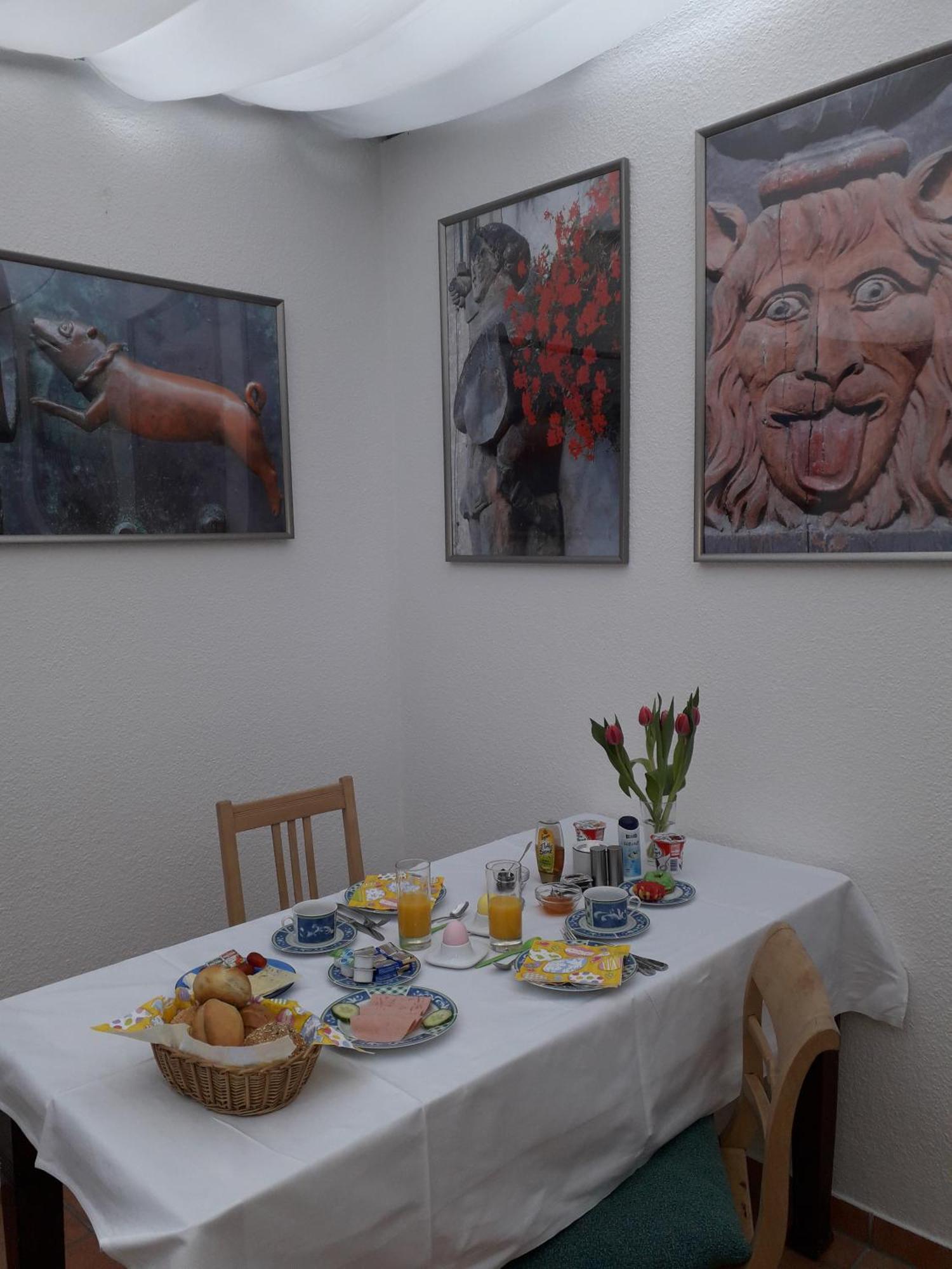 Fachwerkhotel - Ferienhaeuser Vorhof Zur Hoelle Quedlinburg Exteriör bild